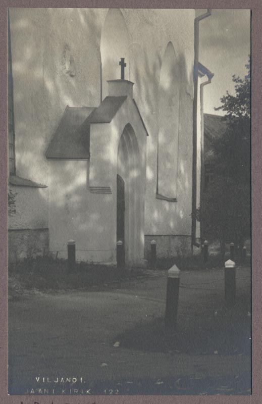 foto albumis, Viljandi, Jaani kirik, peauks, u 1915, foto J. Riet