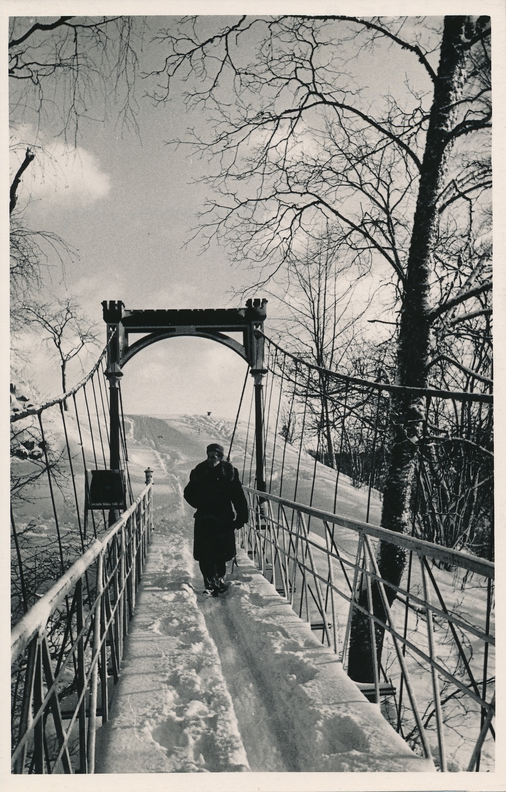 foto, Viljandi, lossimäed, rippsild, talv, u 1960, foto A. Kiisla