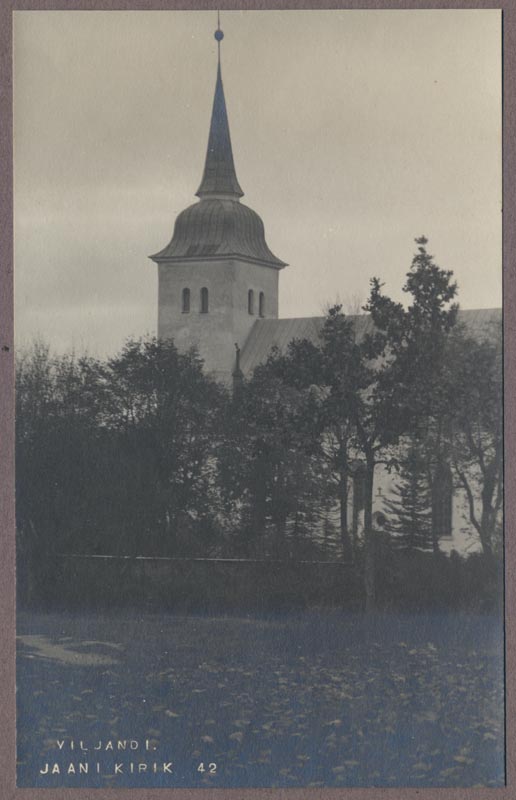 foto albumis, Viljandi, Jaani kirik, u 1915, foto J. Riet