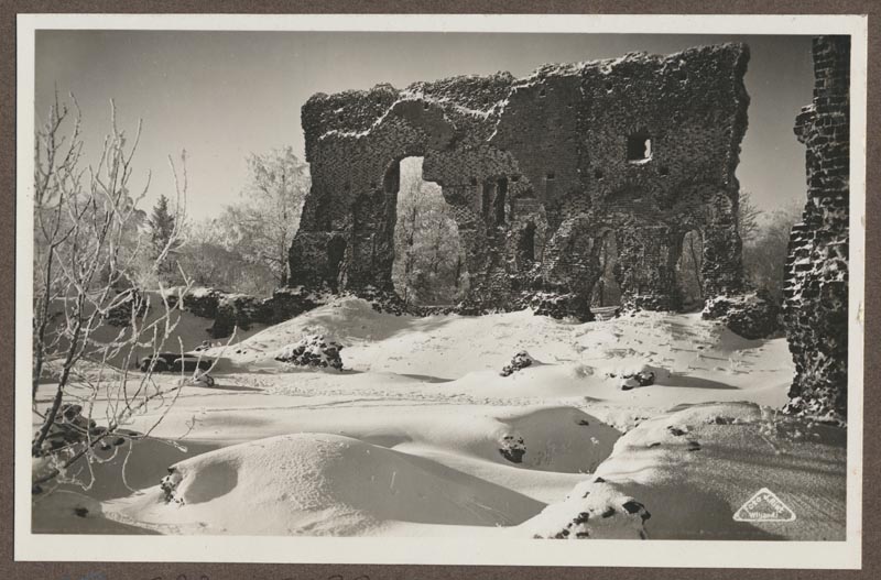 foto albumis, Viljandi, lossimäed, Kaevumägi, Suurmüür, talv, u 1930, foto J. Riet