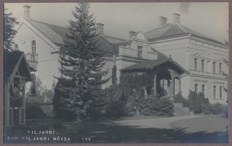 foto albumis, Viljandi mõis (nn Uus loss), peahoone, u 1910 foto J. Riet