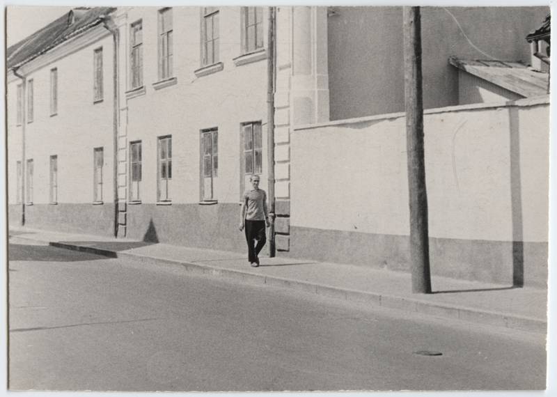 foto, Viljandi, Jakobsoni tn, Tallinna 18 hoone tiib, O. Bendi, u 1985, foto E. Veliste?