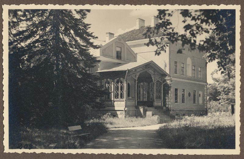 foto albumis, Viljandi mõis, peahoone (nn Uus loss), u 1925, foto J. Riet