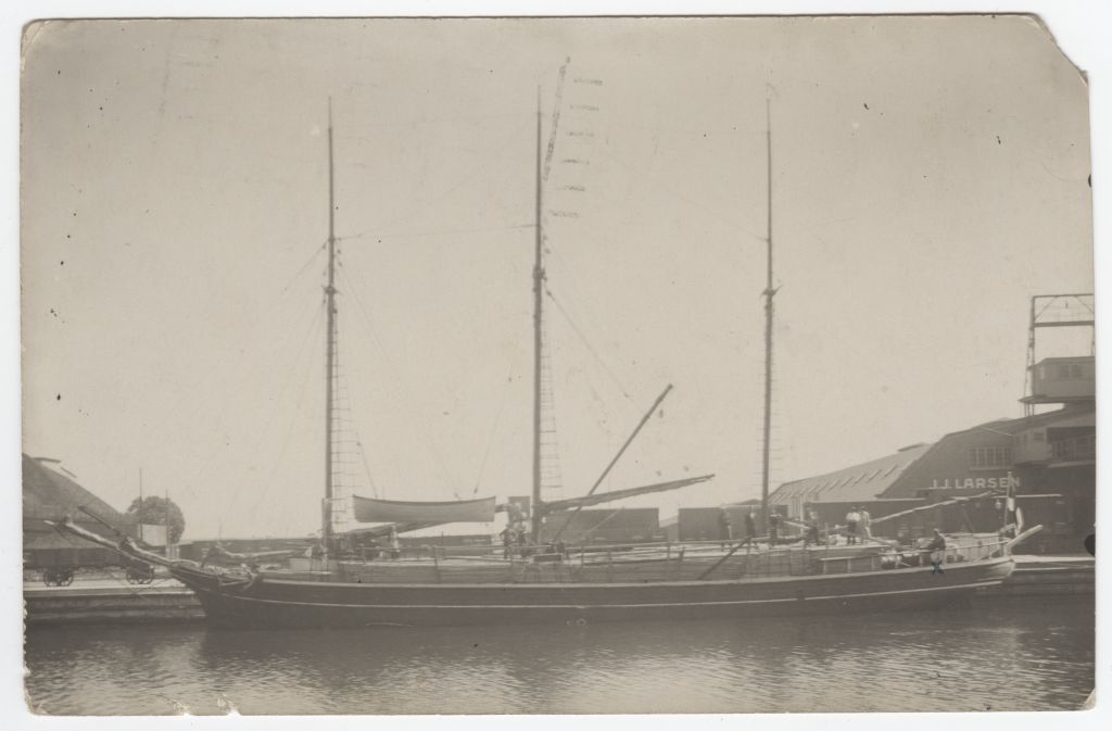 Purjelaev "Viljandi" Odense sadamas