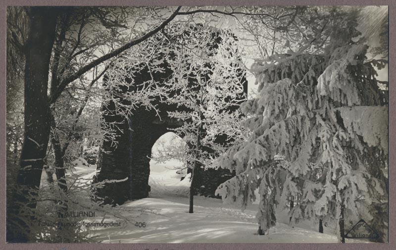 foto albumis, Viljandi, lossimäed, väravaosa, talv, u 1930, foto J. Riet