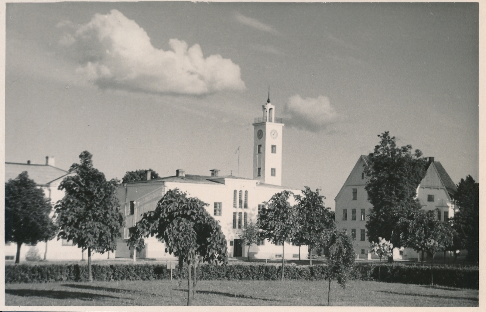 foto, Viljandi, Linnaväljak, raekoda, 1958, foto A. Kiisla
