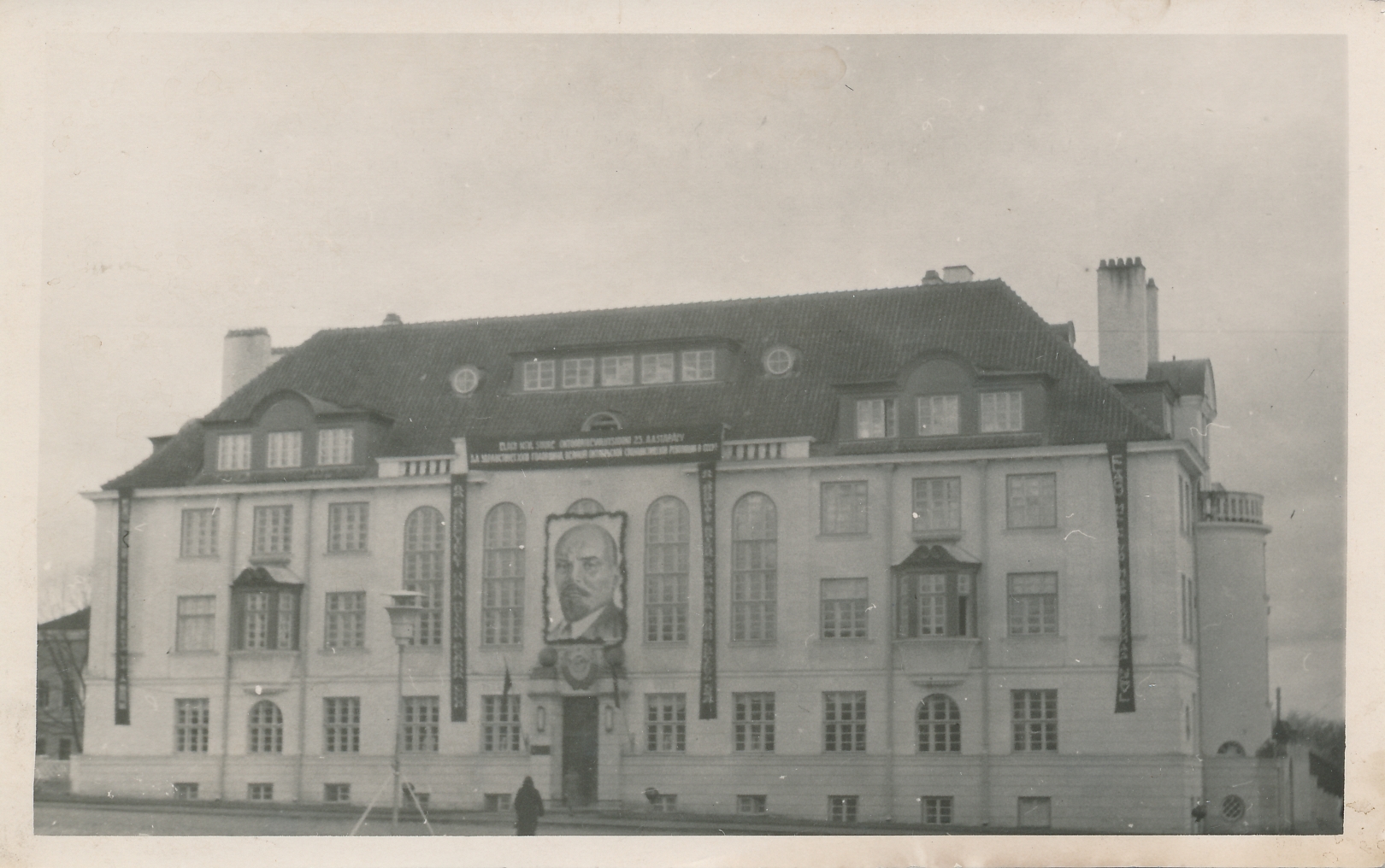 foto, Viljandi, Eesti Pank, V. Lenini pilt, okt. 1940
