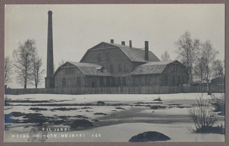 foto albumis, Viljandi, meierei (Raua tn), u 1915, foto J. Riet