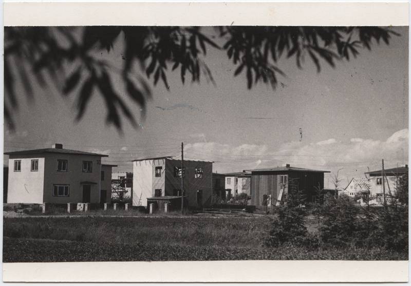 foto, Viljandi, Uueveski, Kullamäe tn (peale ristumist Ugala pst), elamute ehitus, u 1965
