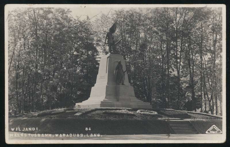 fotopostkaart, Viljandi, Eesti Vabadussõjas langenute mälestussammas , u 1926, foto J. Riet (Wiljandi)