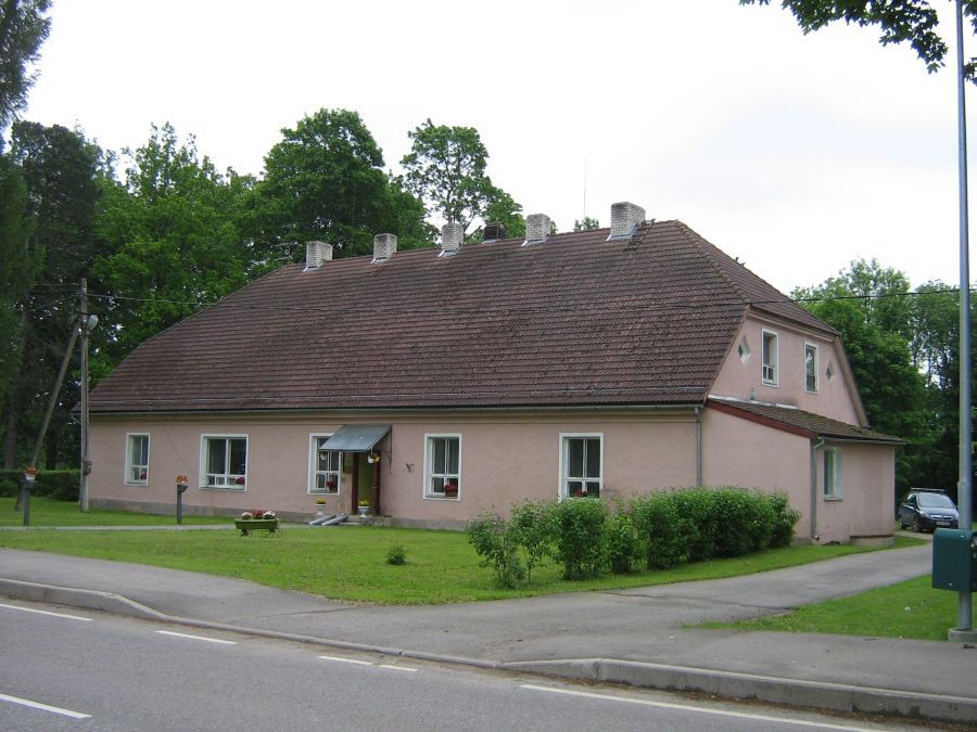 The main building of the pastorate, 18th century.