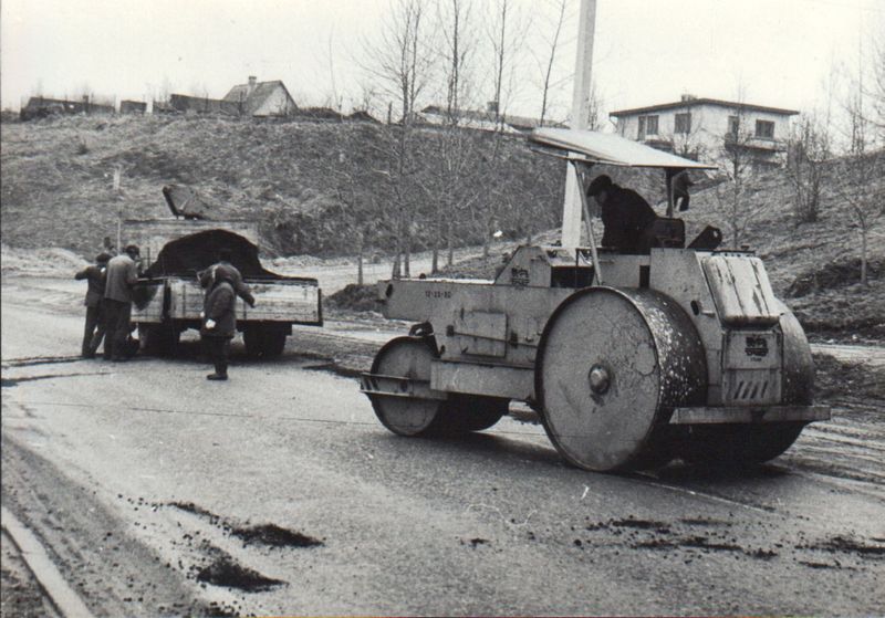 Teede parandamine Põlvas