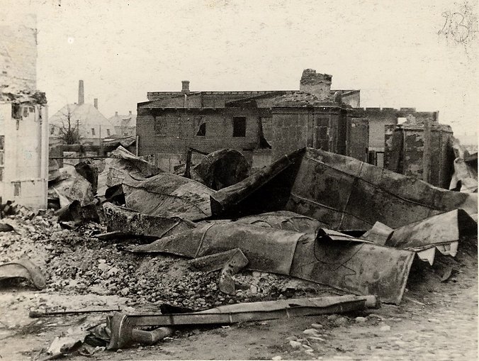Ruins of the office building of the Estonian Consumer Society in Jõgeva, summer 1941. The house was fired by the Soviet armies departing or the Latvian Destruction Battalion, July 23, 1941
