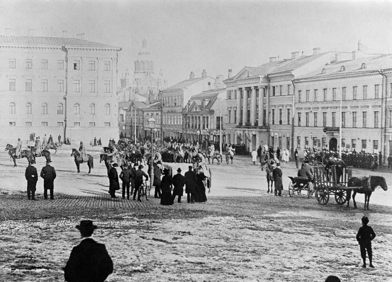 Demonstration against Illicit Arms Requests at the Senate’s Senate in the afternoon between 17 and 18 a.m.