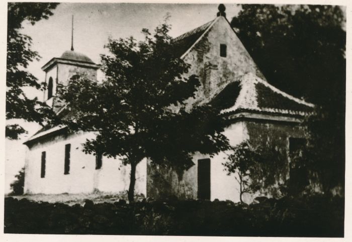 Foto. Jaani kirik, Saaremaa. Ümberpildistus M. Arro, 1967.