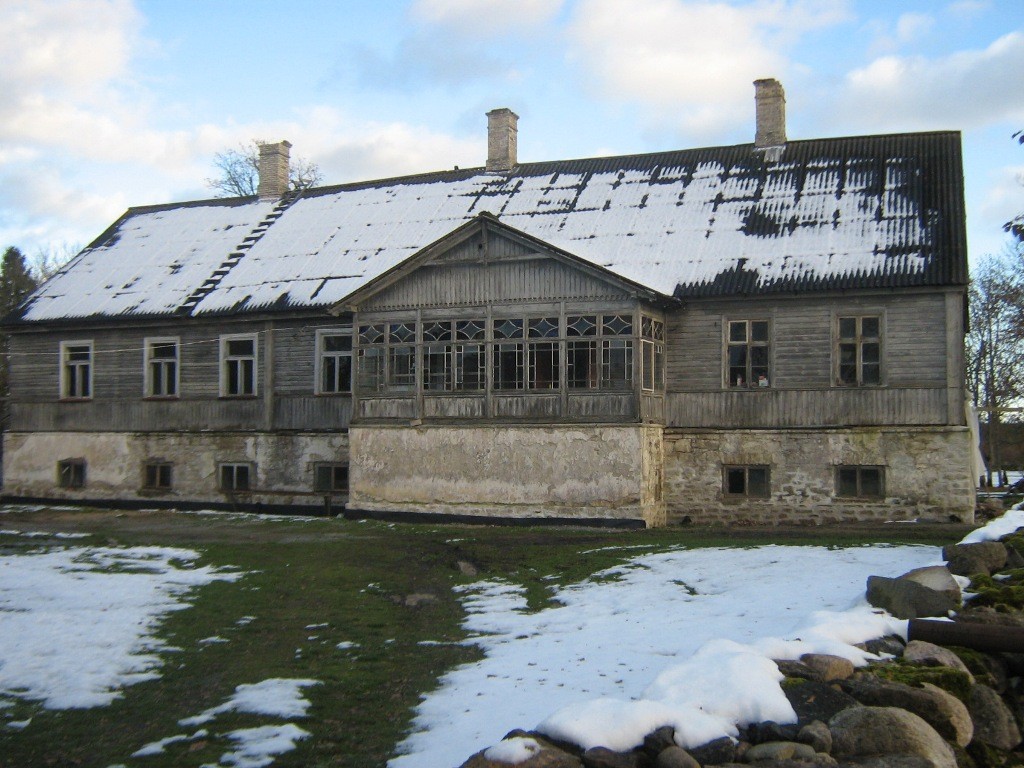 Main building of Taaliku Manor