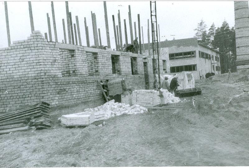 Foto.  Vaade ehitatavale Palivere EMT lubjamajandile 1970.a.