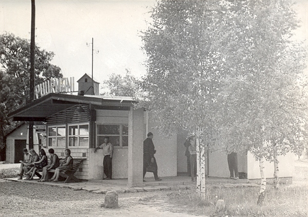 foto Puurmani ootepaviljon