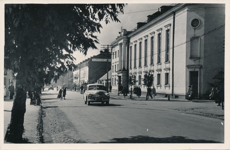 foto, Viljandi, Tallinna tn, kultuurimaja 1960, auto Pobeda