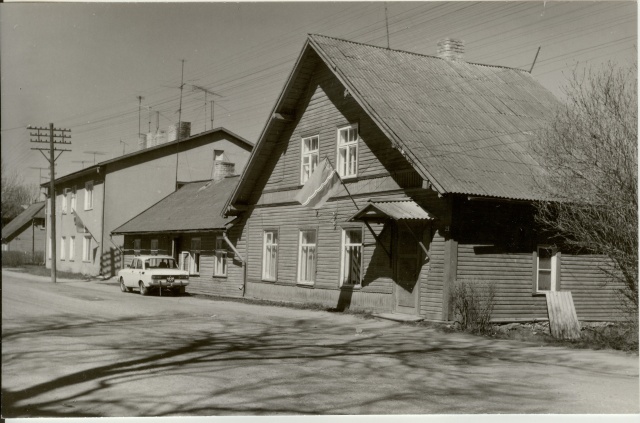 foto elumaja Ambla Pikk tänav 1987