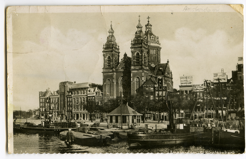 Vaade  Püha Nikolause katedraalile Amsterdamis