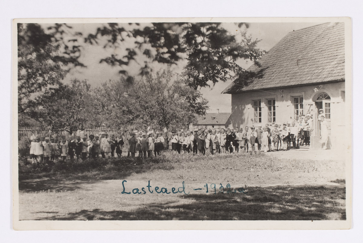 Vabariigi-aegse lasteaia hoone Põltsamaal Kuperjanovi tänavas. Endine kirikumõisa rentniku elumaja, kivihoone. Foto 1932.a.