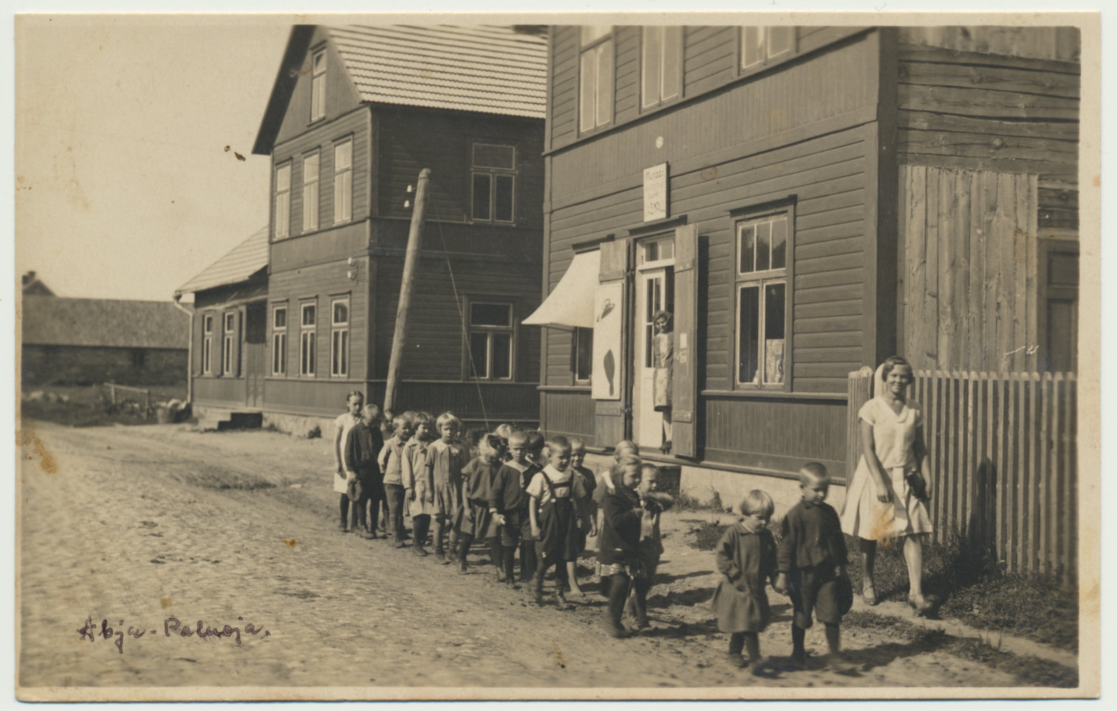 foto, Viljandimaa, Abja-Paluoja, Pärnu tee, lasteaiarühm, u 1930