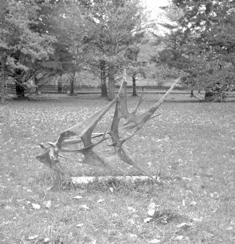 Sculpture "Savings before rain" Viljandi county Abja municipality Abja-Paluoja city, Abja tee 15, Abja Gymnasium