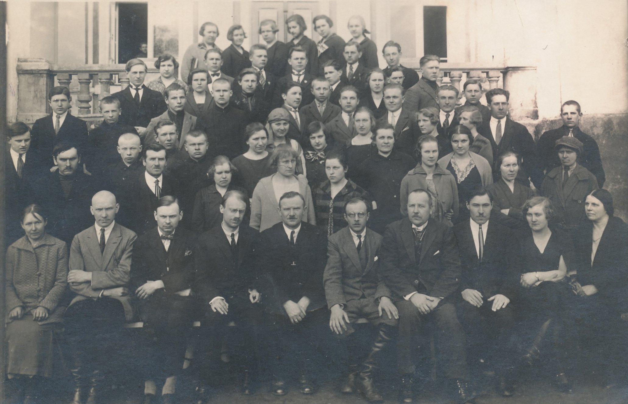 Fotopostkaart. Väimela Põllutöökooli õpilased ja õpetajad 3.mail 1927.a.