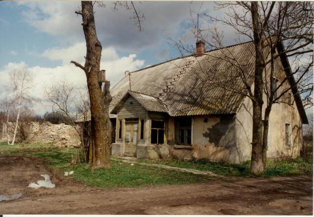 värvifoto Kareda küla vaade, Liuka talu 1997