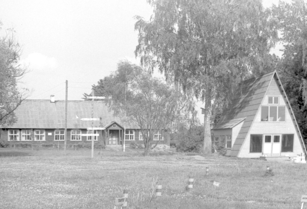 Former Karilatsi schoolhouse where in 1905 Villem Bulk Põlva County Kõlleste County of Karilatsi village Winter People Museum