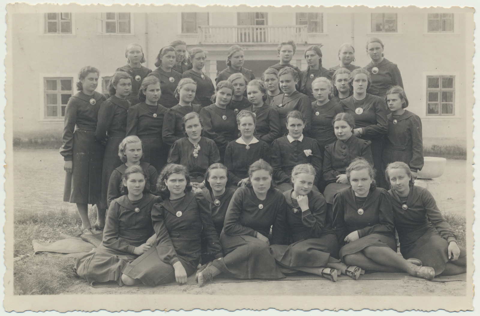foto Halliste khk Abja Kodutööstuskool'i lõpetajad 1939 foto E.Kurm
