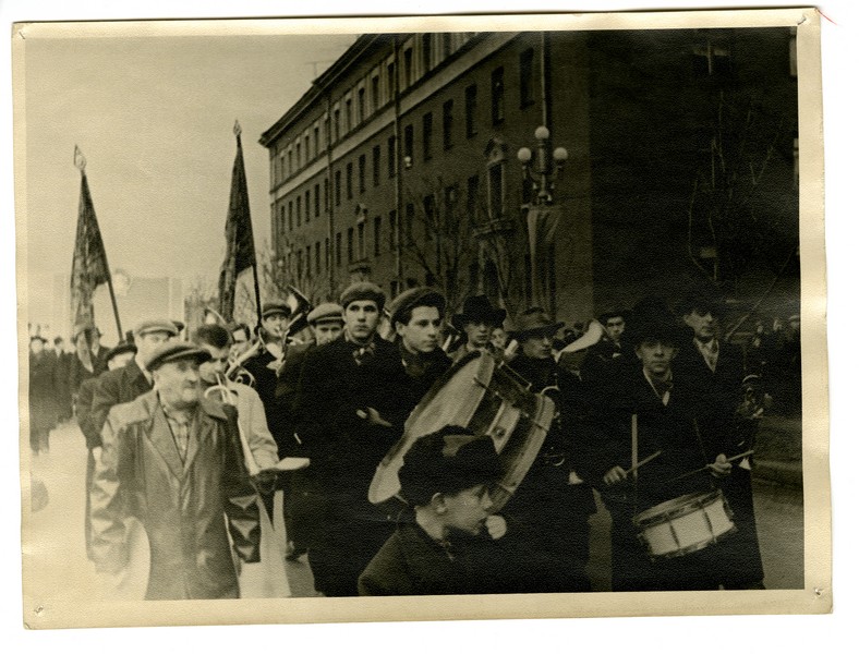 Rongkäik Narvas, Puškini tänaval, 7. november 1961