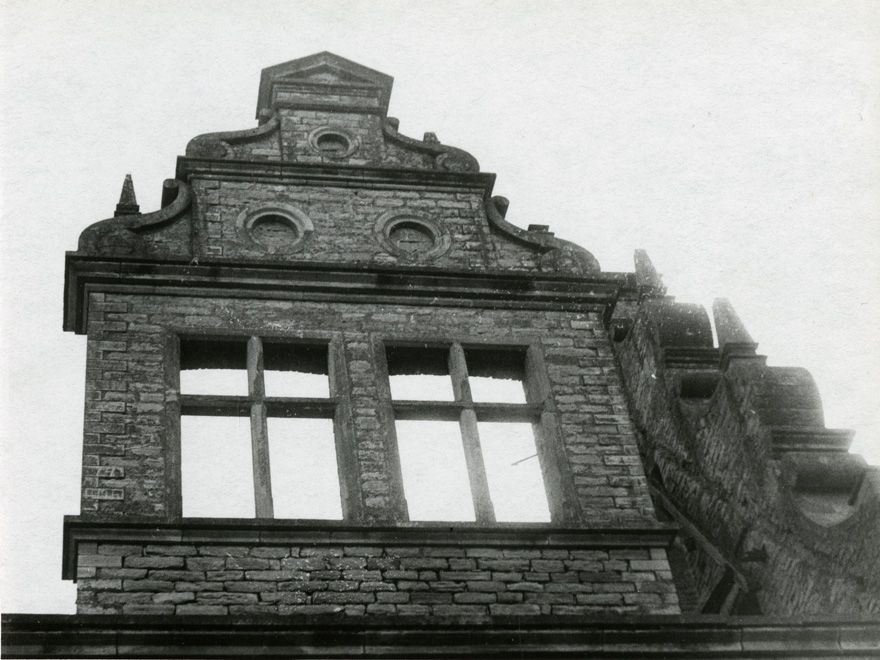 Ungru lossi varemed, vaade ehisviilule. Arhitektid P. Šubanejev, E. Schwartz jt