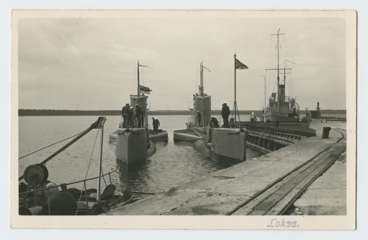 Traaler "Vaindlo", allveelaevad "Kalev" ja "Lembit" ning vahilaev "Laine" Loksa sadamas.