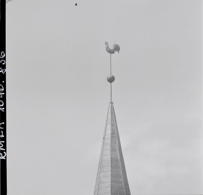 Pärnu, tuulelipp Nikolai kiriku tornis