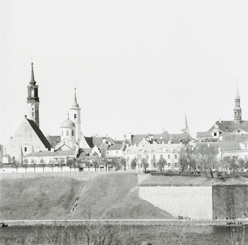 Narva, vaade jõe poolt vanalinnale