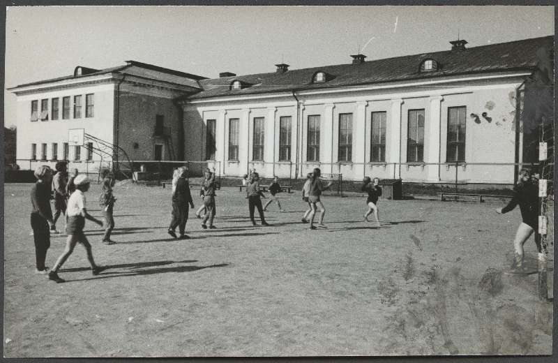 foto, Viljandi, spordihoone, palliplats, lapsed, u 1965