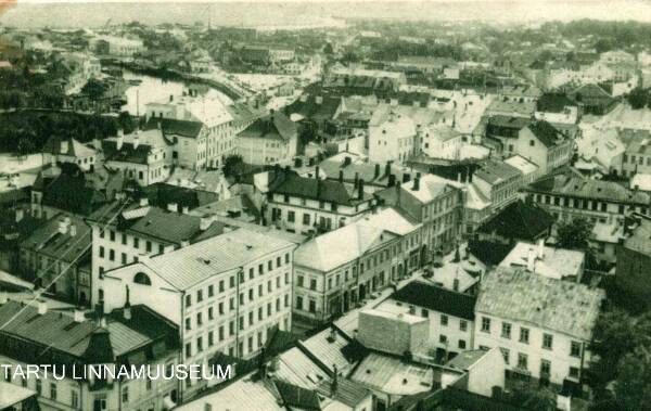 Vaade õhust: Tartu kesklinn (ees Rüütli t), 1930-1940. Foto H. Ehapalu.