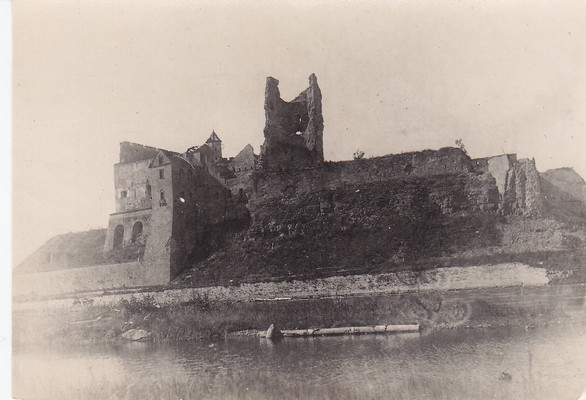 varemeis Narva linnus, 1945-1947