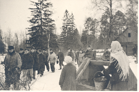 Teise maailmasõja sündmused Narvas. Saksa sõjavangid Narva all