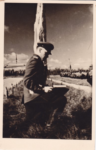 Teise maailmasõja sündmused Narvas. Kaardiväelipu üleandmine 63-le laskurdiviisile