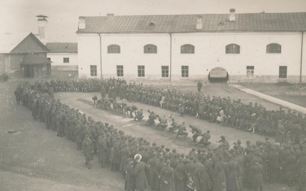 Narva 1. jalaväerügement, köieveo võistlus