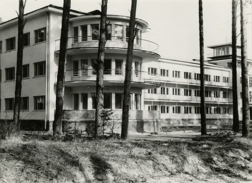 Kolhoosidevaheline sanatoorium Narva-Jõesuus, hoone vaade. Arhitekt Nikolai Kusmin