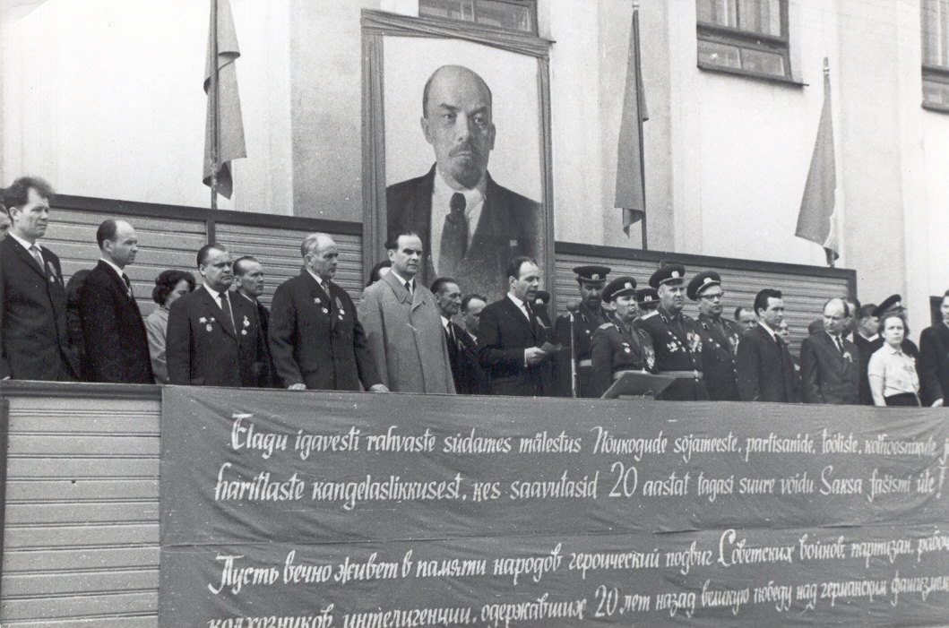Foto. Suure Isamaasõja 20.aastapäevale pühendatud miiting Võrus 9. mail 1965.a.