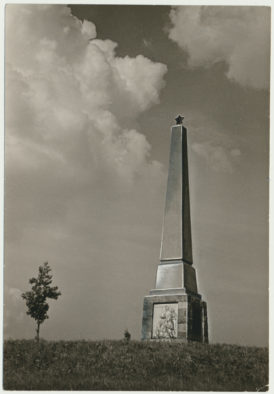 foto Viljandi, Järveotsa obelisk, 1960 F A.Kiisla
