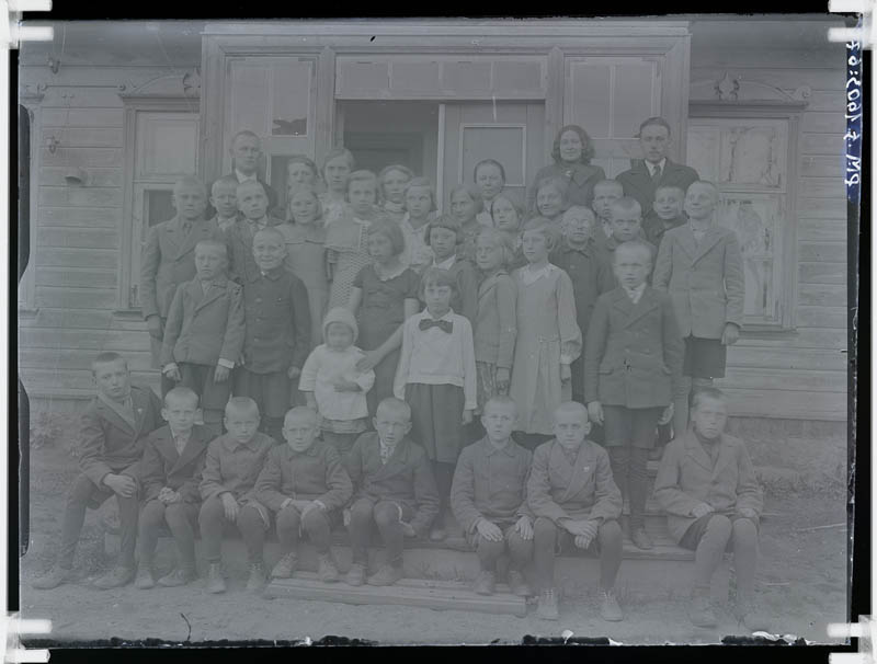klaasnegatiiv, Lõõla algkooli õpilased 1936.a.