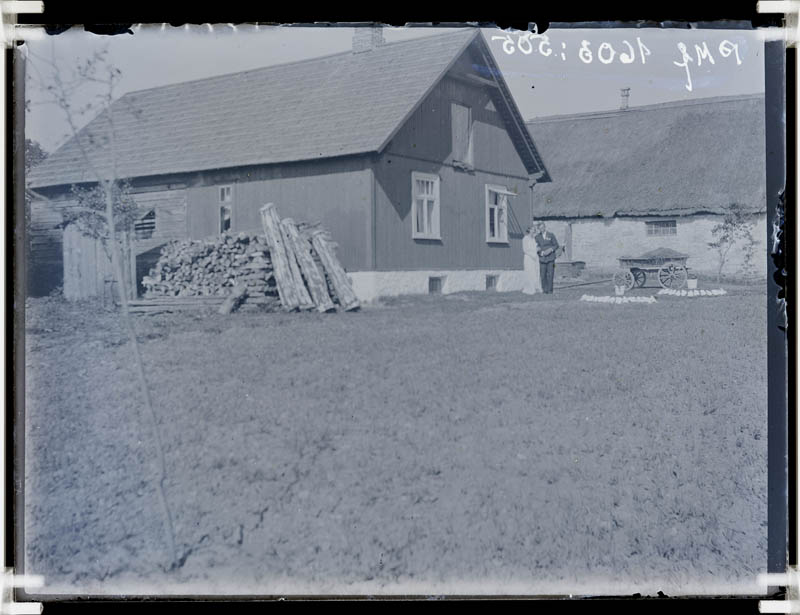 klaasnegatiiv, Arvi Viidalepp koos naisega Jalapuu talus Nurmsis 1932.a.