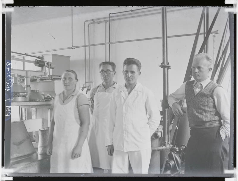 klaasnegatiiv, Lõõla meierei siseosakond 1938.a.