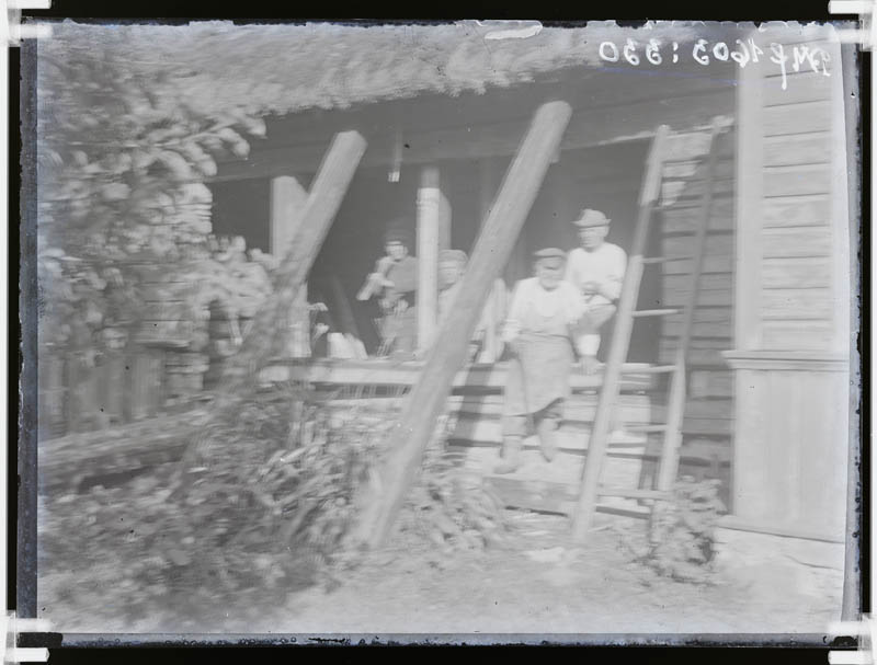 klaasnegatiiv, ehitus Kuuramatsil, Lõõla 1920. a.